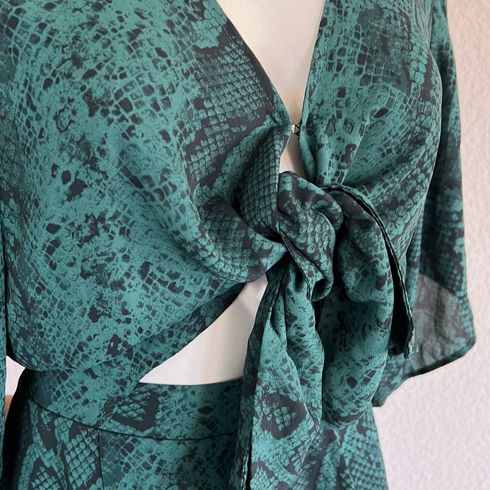 NWT Buddy Love Green Snakeskin Design Dress - Picture 2 of 5